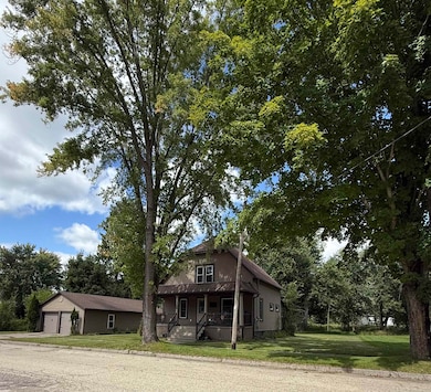 105 E Colvin Rd, Wonewoc, WI 53968 - photo 2