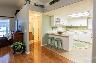 220 S Valley Dr, Nampa, ID 83686 - photo 7