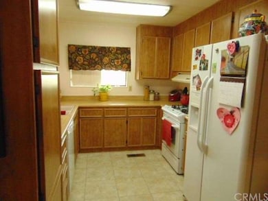 Roomy Kitchen with lots of cabinets and counter sp
