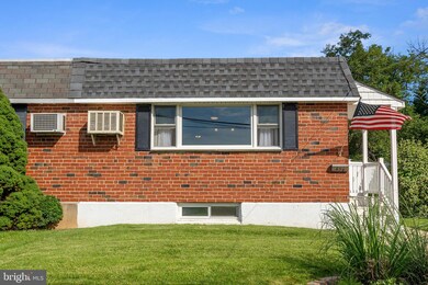 634 Turf Ln, Conshohocken, PA 19428 - photo 2