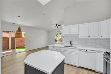 740 S Red Mountain Dr unit 26, Ivins, UT 84738 - photo 4