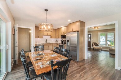 1520 Oriole Ave, Waterloo, IA 50701 - photo 7