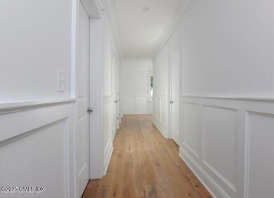 2ND FLOOR HALLWAY