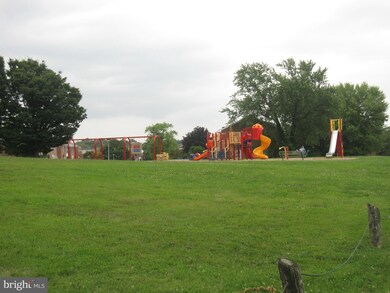 1121 Pelham Wood Rd, Parkville, MD 21234 - photo 7