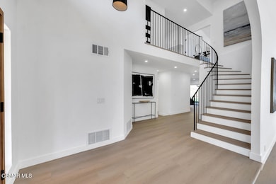 2512 Kensington Ave- HsHProd-35