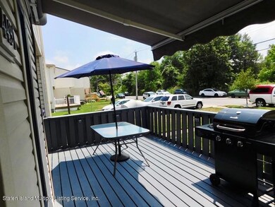 449- 1 Willow Rd E, Staten Island, NY 10314 - photo 4