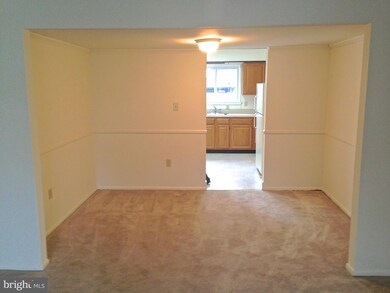 15740 Millbrook Ln, Laurel, MD 20707 - photo 4