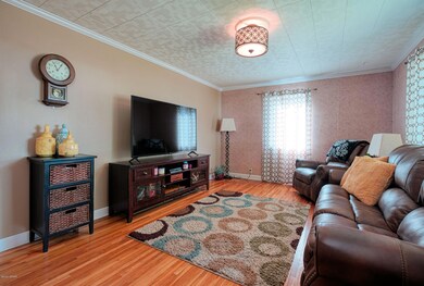 1125 S 9th St, Grand Forks, ND 58201 - photo 2