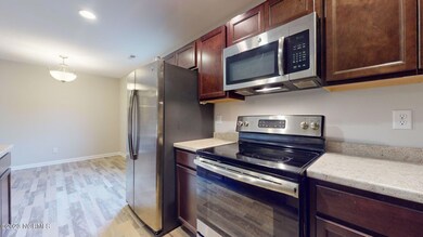 13-web-or-mls-126-B-James-Ave-Holly-Ridg