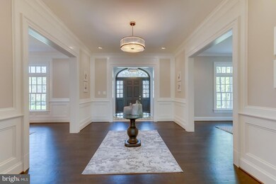 7109 Benjamin St, McLean, VA 22101 - photo 5