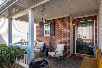 6942 Arbor Creek Dr unit 78, Louisville, KY 40228 - photo 3