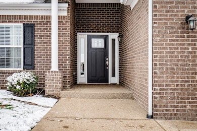 446 Redcrest Dr, Shepherdsville, KY 40165 - photo 4