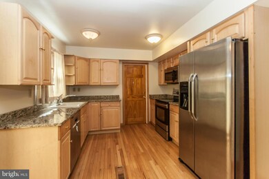 2910 Trainor Ln, Bowie, MD 20715 - photo 4