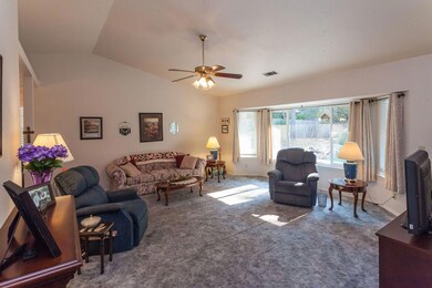 3402OakHavenCt-MLS-9