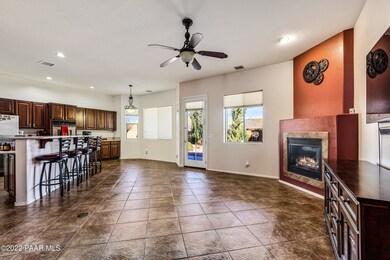 Pic 4 Great Room into Island Dinning