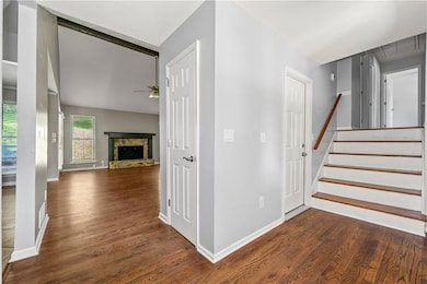 555 Ramsdale Dr, Roswell, GA 30075 - photo 2