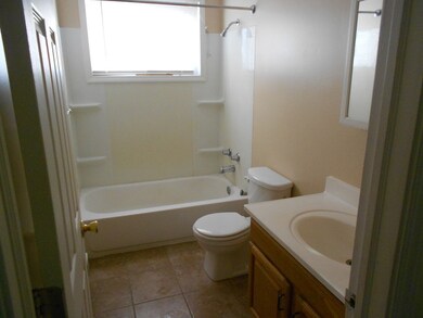 2100 Best Place unit 6, Aurora, IL 60506 - photo 3