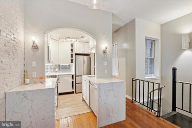 1017 Spruce St unit C, Philadelphia, PA 19107 - photo 5