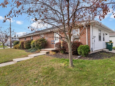 3502 W Marshall St, Manitowoc, WI 54220 - photo 3