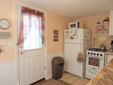 38 Oriole St, Franklin, NH 03235 - photo 3