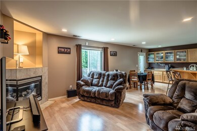 7327 Pioneer Hwy unit 7327, Stanwood, WA 98292 - photo 2