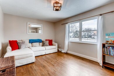Living room/Home Office