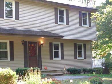 16 Twin Meadow Dr, Hudson, NH 03051 - photo 2