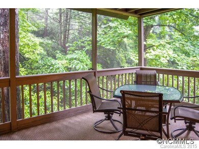Screened Porch off LR