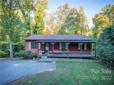 307 Westforest Ln, Asheville, NC 28806 - photo 2