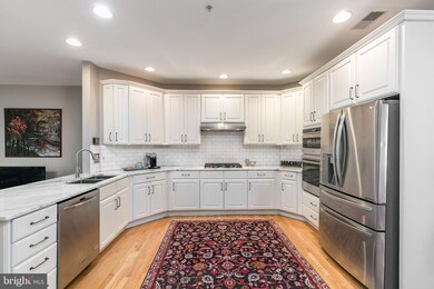 47808 Scotsborough Square, Sterling, VA 20165 - photo 6