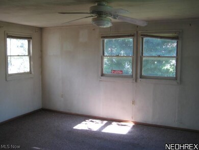 2135 E 40th St, Lorain, OH 44055 - photo 5