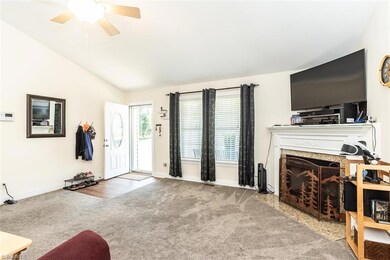 2225 Foxfire Ln, Burlington, NC 27217 - photo 4