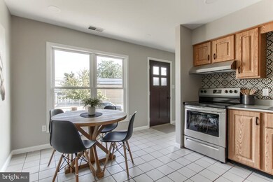 725 Walnut St, Lemoyne, PA 17043 - photo 5