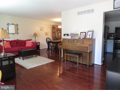 1575 Bromley Dr, Harleysville, PA 19438 - photo 4