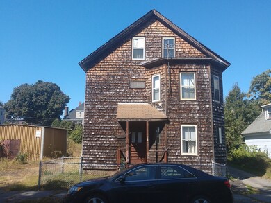 17 Saint Johns Rd, Worcester, MA 01603 - photo 4