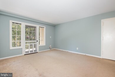 8353C Dunham Ct unit 641, West Springfield, VA 22152 - photo 4