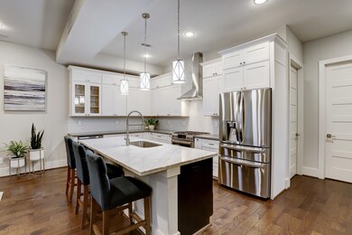 Gorgeous open kitchen