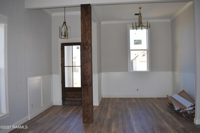 Entrance / Dinning