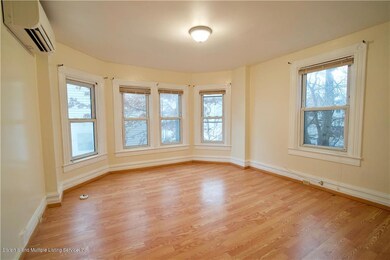298 Harbor Rd, Staten Island, NY 10303 - photo 3