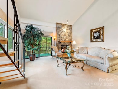 201 Juniper Ln, Hendersonville, NC 28739 - photo 3