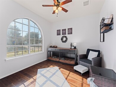 203 Stampede St, Waxahachie, TX 75165 - photo 2