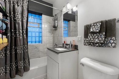 12 N Mayfield Ave unit 3, Chicago, IL 60644 - photo 4