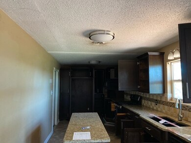 2202 Larry Dr, Port Lavaca, TX 77979 - photo 4