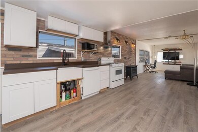 998 S Krocks Rd unit 7, Allentown, PA 18106 - photo 3