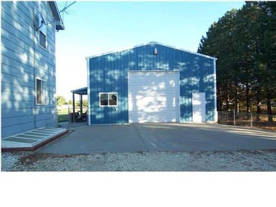 60x30 Insulated shop with heated Concrete floors. 