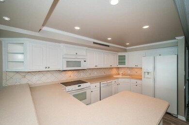 Kitchen-13