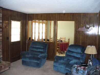 2218 Leestown Rd, Frankfort, KY 40601 - photo 2