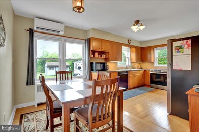 202 Old Fritztown Rd, Reading, PA 19607 - photo 7