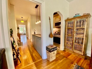 340 Tappan St unit 2, Brookline, MA 02445 - photo 5