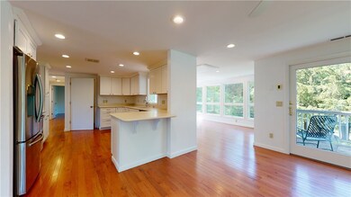 101 Carpenter Ln, Saunderstown, RI 02874 - photo 6